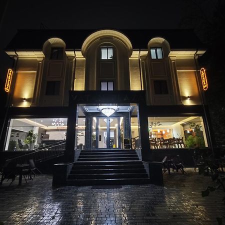 Vatan Plaza Hotel Tashkent Exterior foto
